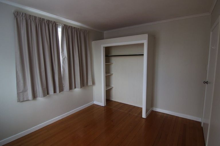 Photo of property in 1/61 Beaubank Road, Kelston, Auckland, 0602