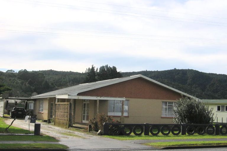 Photo of property in 16 State Highway 1, Kawakawa, Moerewa, 0210