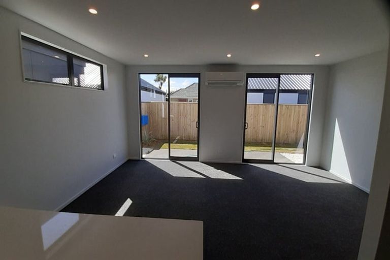 Photo of property in 1b Maelor Place, Bryndwr, Christchurch, 8053