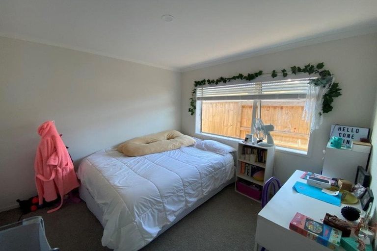 Photo of property in 28 Sabre Street, Papamoa Beach, Papamoa, 3118