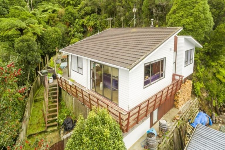 Photo of property in 105b Kamahi Street, Stokes Valley, Lower Hutt, 5019