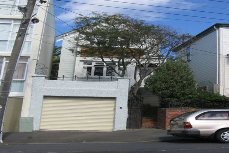 Photo of property in 5 Brougham Street, Mount Victoria, Wellington, 6011