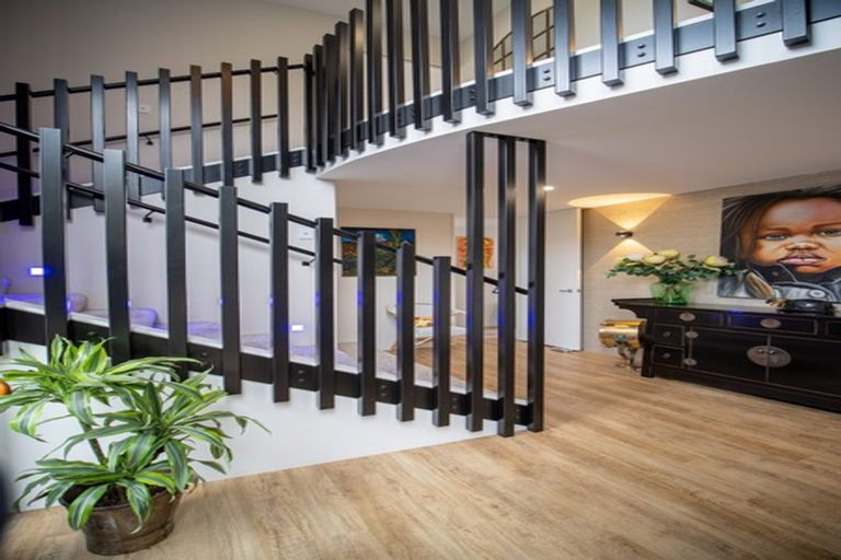 Photo of property in 1a Mission Street, Moturoa, New Plymouth, 4310