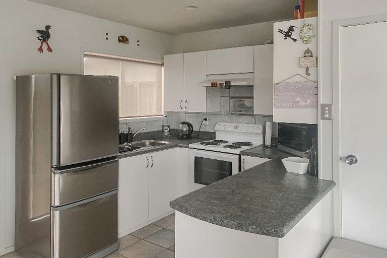 Photo of property in 19/72 Kitchener Road, Milford, Auckland, 0620