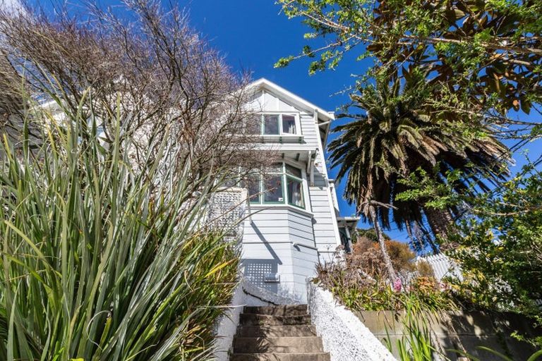 Photo of property in 40 Hawker Street, Mount Victoria, Wellington, 6011