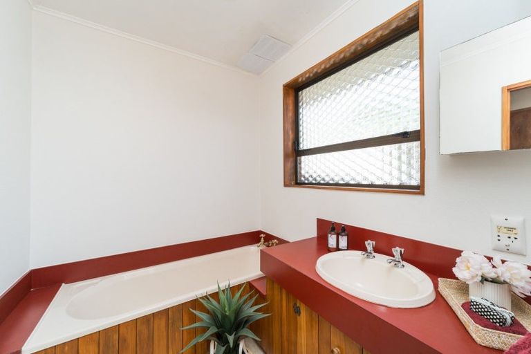 Photo of property in 3a Marne Street, Hokowhitu, Palmerston North, 4410