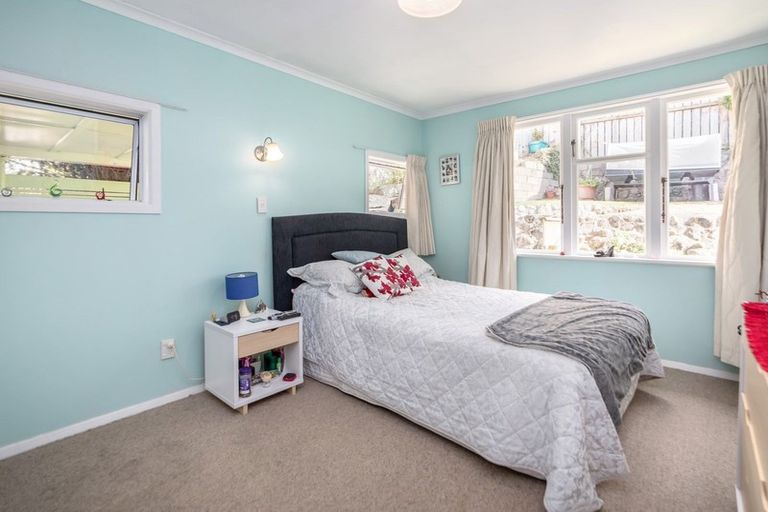 Photo of property in 184 George Street, Stokes Valley, Lower Hutt, 5019
