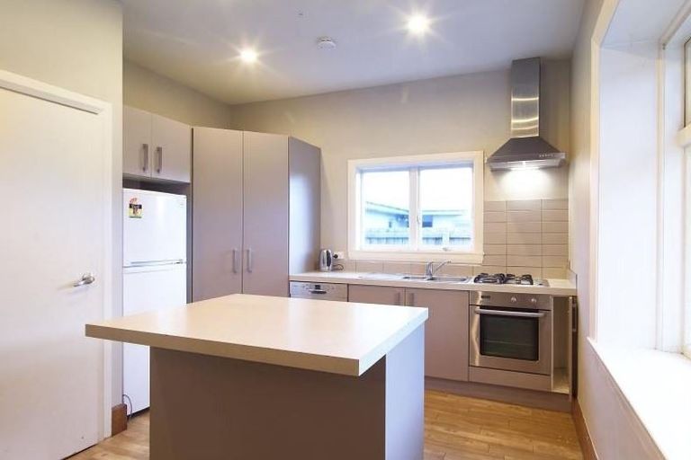 Photo of property in 15 Euston Street, Riccarton, Christchurch, 8041