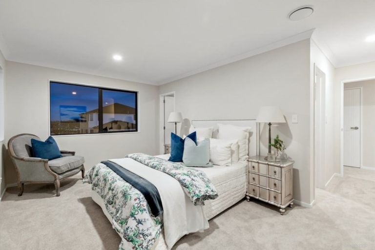 Photo of property in 60 Lime Hill Rise, Flat Bush, Auckland, 2019