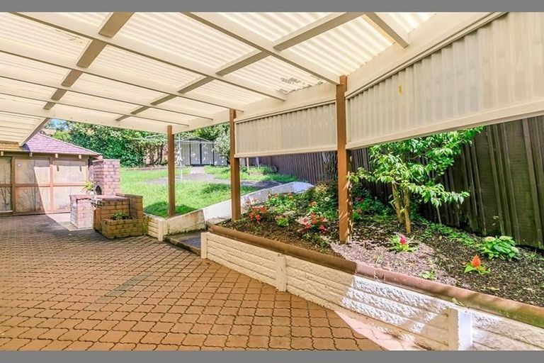 Photo of property in 21 Palliser Lane, Browns Bay, Auckland, 0630