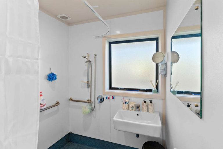 Photo of property in 26 Fenchurch Street, Northcote, Christchurch, 8052