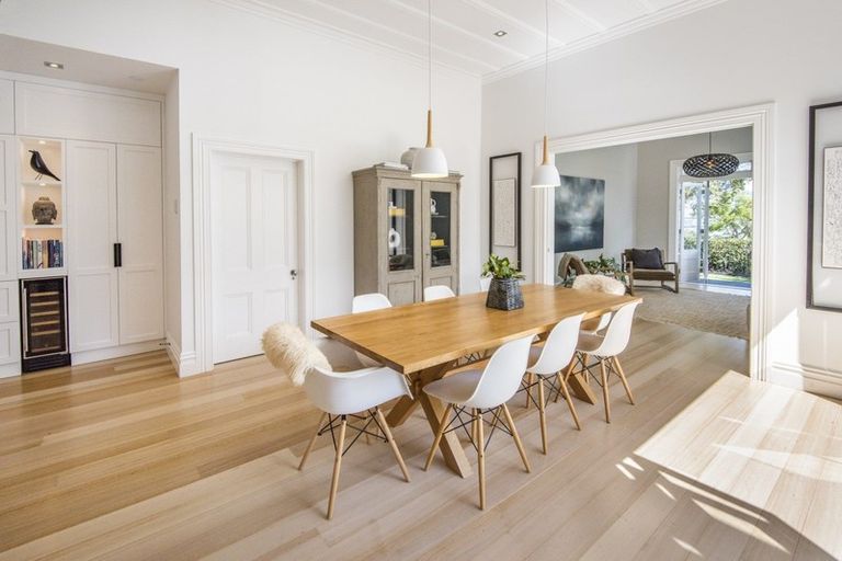 Photo of property in 7 Summer Street, Stanley Point, Auckland, 0624