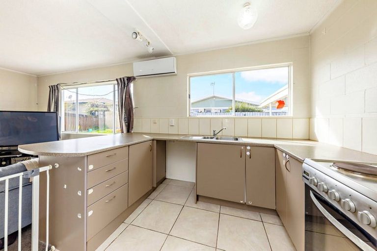 Photo of property in 4/29 South Street, Papakura, 2110