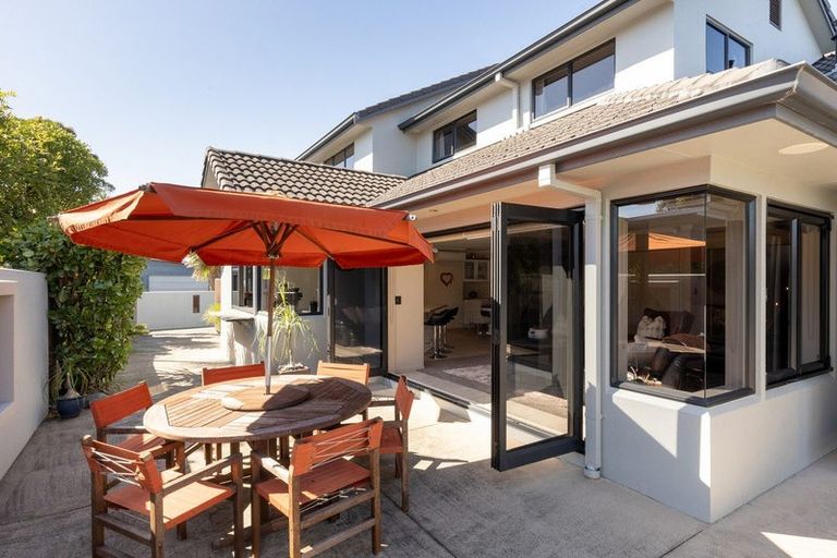 Photo of property in 8 Contour Avenue, Pyes Pa, Tauranga, 3112