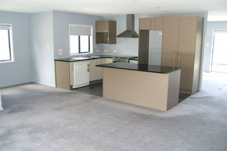 Photo of property in 71b Buscomb Avenue, Henderson, Auckland, 0610