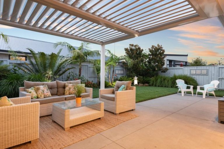 Photo of property in 7 Raiha Street, Papamoa Beach, Papamoa, 3118