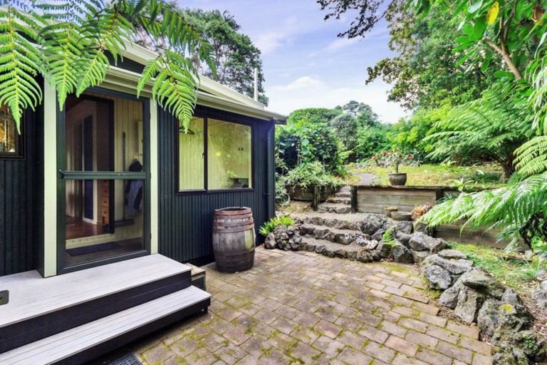 Photo of property in 37 Rewa Road, Maraetai, Auckland, 2018