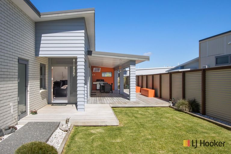 Photo of property in 48 Hanlen Avenue, Waihi Beach, 3611