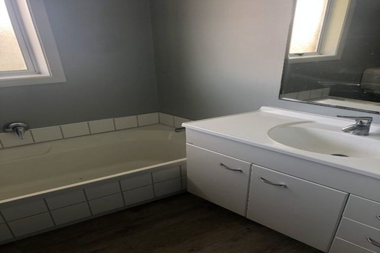 Photo of property in 32 Taylor Terrace, St Andrews, Hamilton, 3200