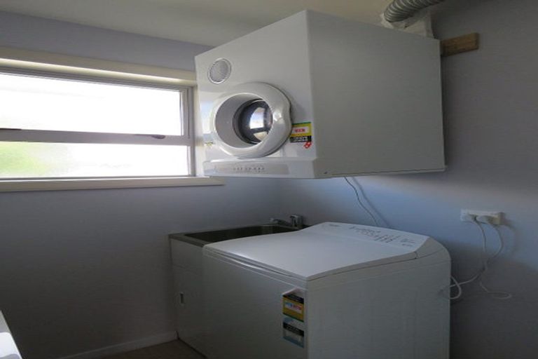 Photo of property in 2/28 Mona Vale Avenue, Riccarton, Christchurch, 8011