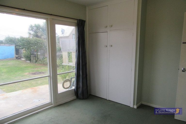 Photo of property in 28 Effingham Street, North New Brighton, Christchurch, 8083
