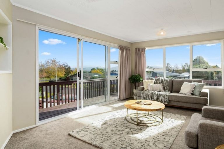 Photo of property in 8 Browning Crescent, Owhata, Rotorua, 3010