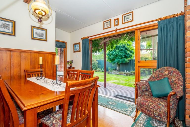 Photo of property in 31 Mckenzie Street, Geraldine, 7930