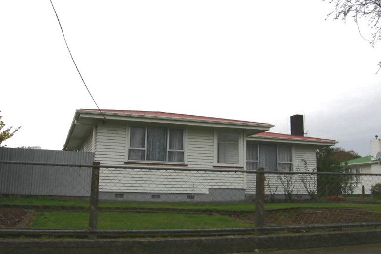 Photo of property in 7 Tararua Terrace, Cloverlea, Palmerston North, 4412