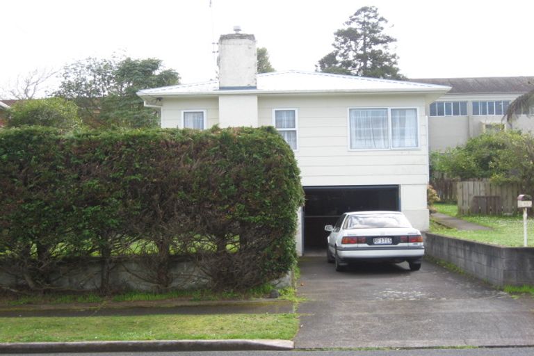 Photo of property in 25 Trafalgar Street, Westown, New Plymouth, 4310