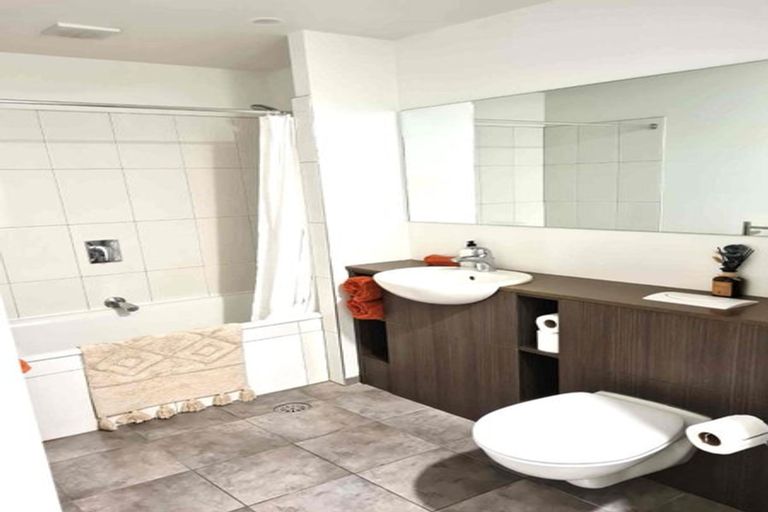 Photo of property in 301/31 Davis Crescent, Newmarket, Auckland, 1023
