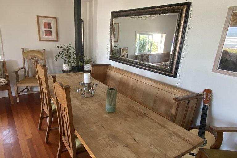 Photo of property in 16 Makorori Beach Road, Makorori, Gisborne, 4073