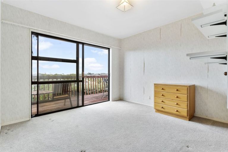 Photo of property in 1/3a Charles Dickens Drive, Mellons Bay, Auckland, 2014