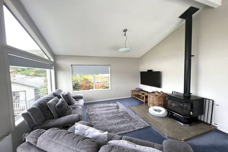 Photo of property in 12 Buxton Avenue, Karori, Wellington, 6012
