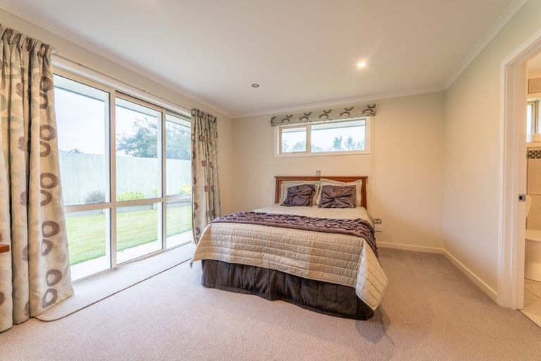Photo of property in 62 Essex Street, Weston, Oamaru, 9401