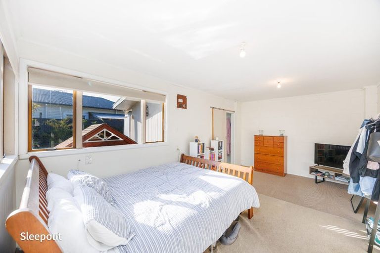 Photo of property in 1 Lytton Street, Feilding, 4702