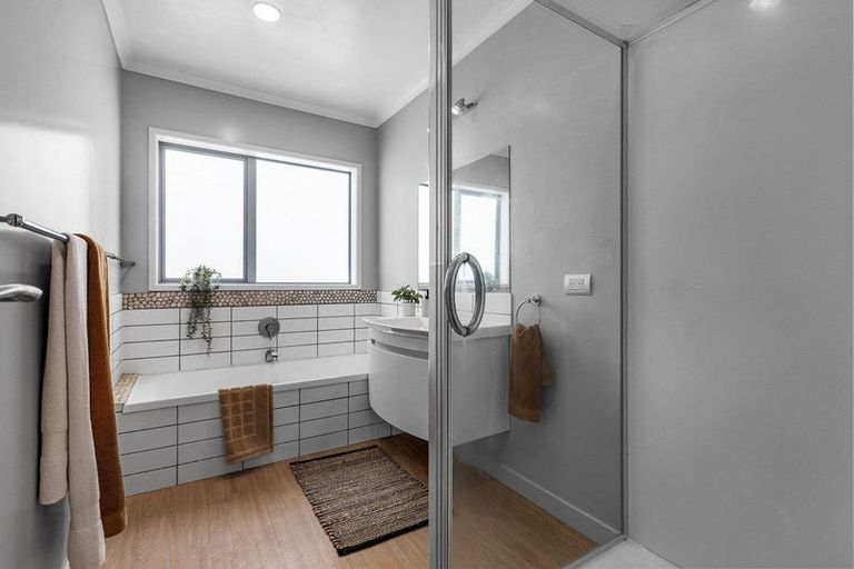 Photo of property in 13 Olive Close, Omokoroa, 3114