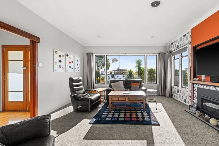 Photo of property in 236 Kennedy Road, Onekawa, Napier, 4110