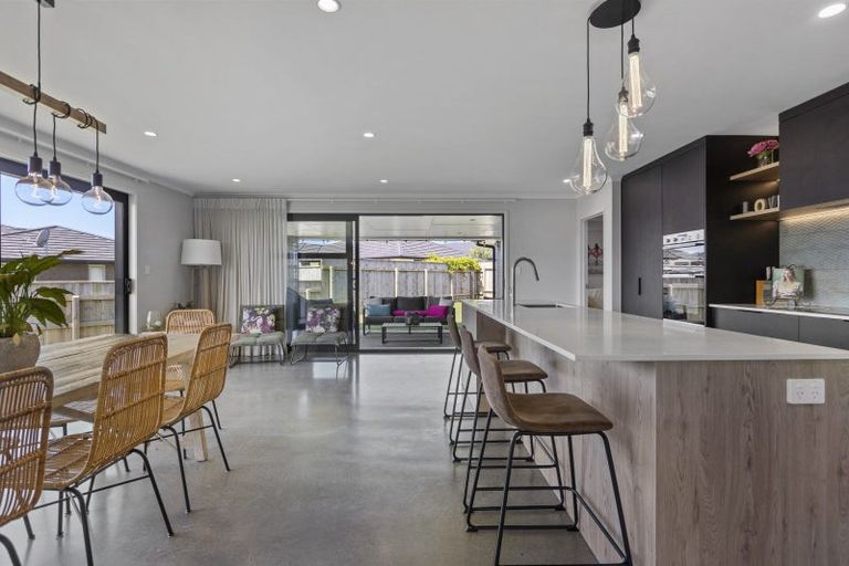 Photo of property in 10 Kararaina Close, Whalers Gate, New Plymouth, 4310