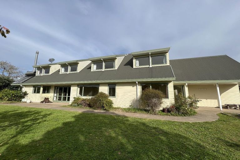 Photo of property in 692 Haruru Road, Kaukapakapa, 0873