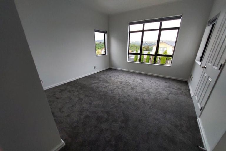 Photo of property in 6b Claverton Grove, Churton Park, Wellington, 6037