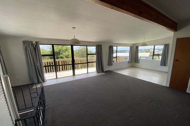 Photo of property in 13 Holiday Road, Stanmore Bay, Whangaparaoa, 0932