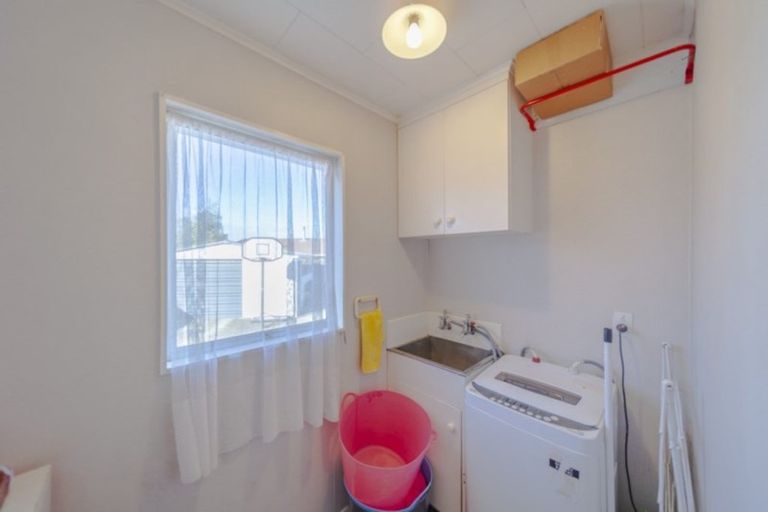 Photo of property in 38 Hammond Road, Taradale, Napier, 4112