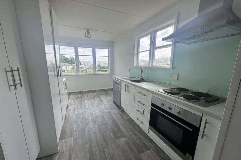 Photo of property in 70 Judd Crescent, Naenae, Lower Hutt, 5011