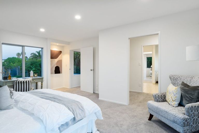 Photo of property in 8 Roy Maloney Drive, Henderson, Auckland, 0612