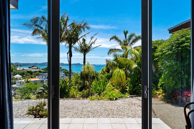 Photo of property in 72 Duncansby Road, Stanmore Bay, Whangaparaoa, 0932