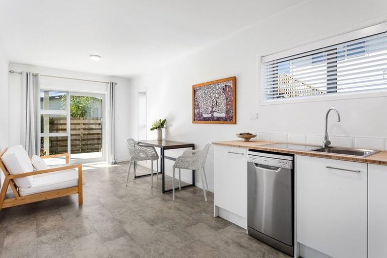 Photo of property in 275 Pohutukawa Avenue, Ohope, 3121