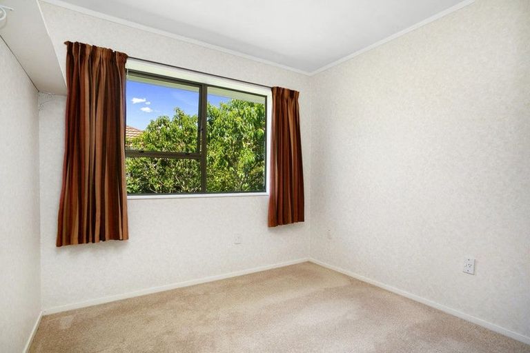 Photo of property in 18 Rossiter Street, Tawa, Wellington, 5028
