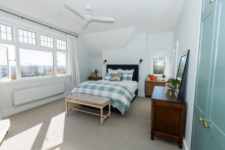 Photo of property in 103 Hackthorne Road, Cashmere, Christchurch, 8022