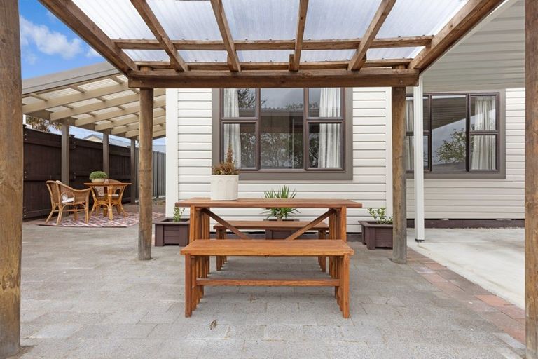 Photo of property in 243 Taradale Road, Pirimai, Napier, 4112