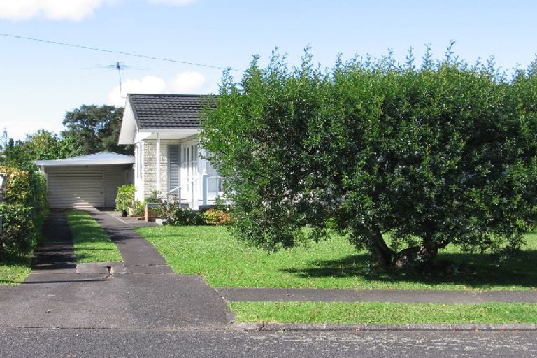Photo of property in 10 Latham Avenue, Pakuranga, Auckland, 2010